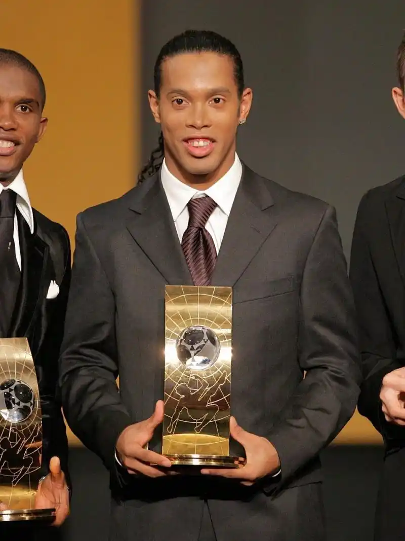 凯恩给予了 凯恩给予了